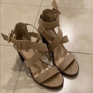 Cris Cross Beige Heels